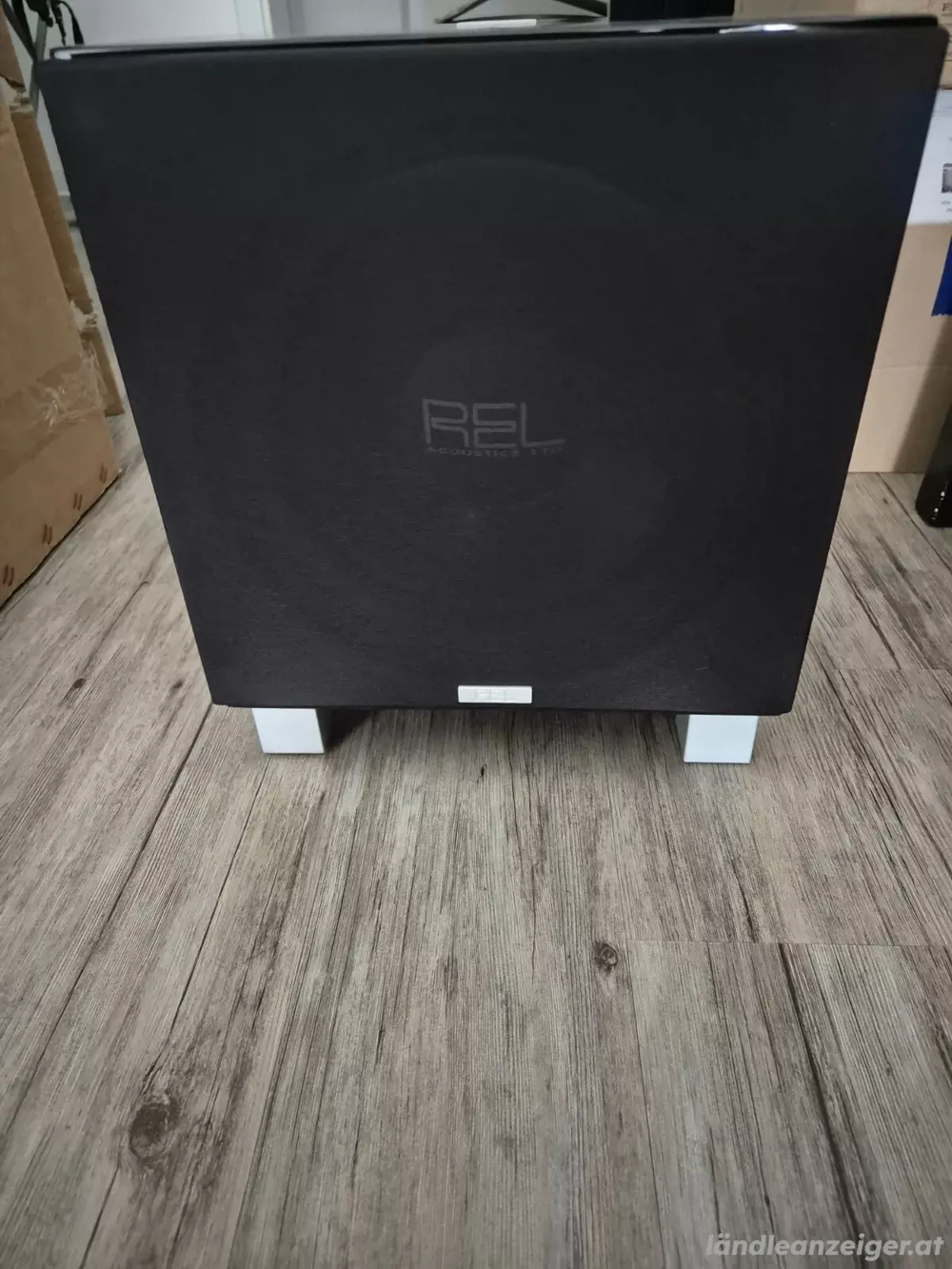 REL T7 aktiver Subwoofer