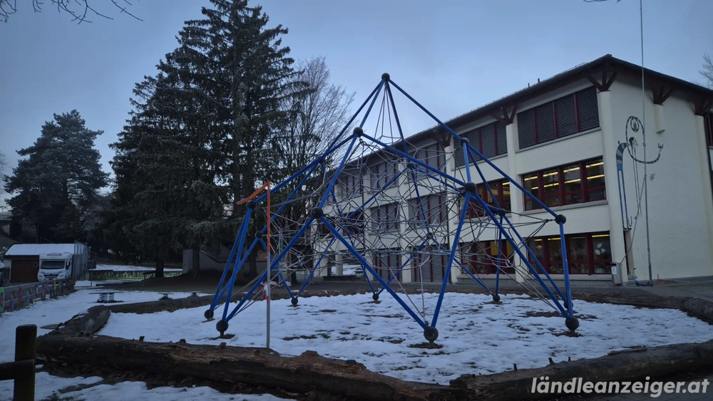 Kletterspinne - Spielgerät - Klettergerüst