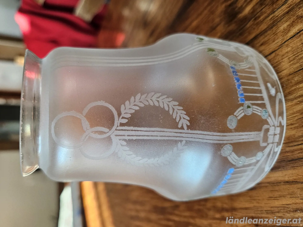 Alte Gläser für Wandlampe