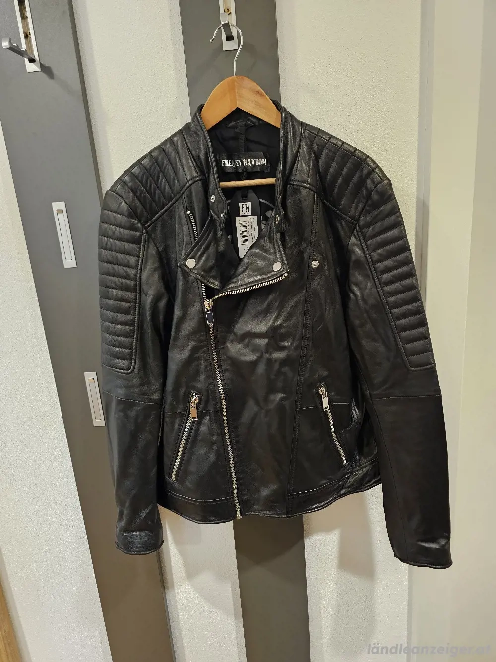 *NEUE* Echtleder-Jacke Freaky Nation Gr. L