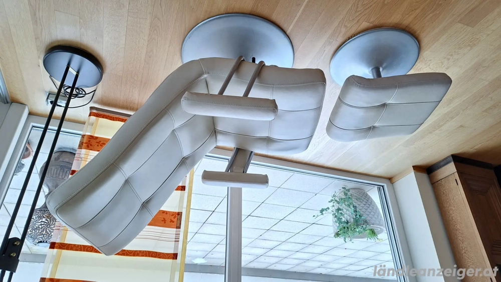 Relaxsessel mit Hocker 