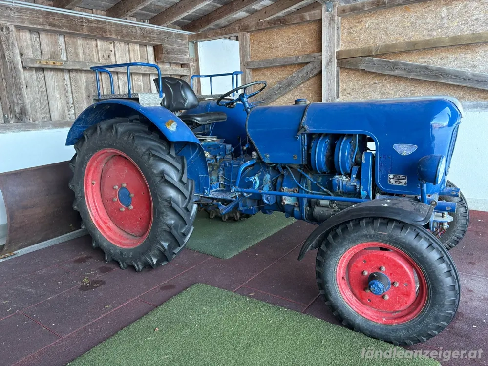 Traktor Oldtimer Eicher BJ. 1961 25 PS