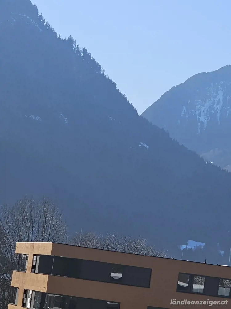 Suche 2 Zimmerwohnung