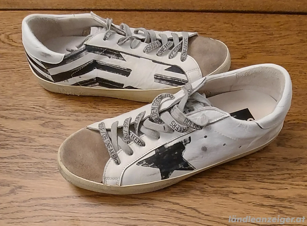 Sneakers Superstar neu