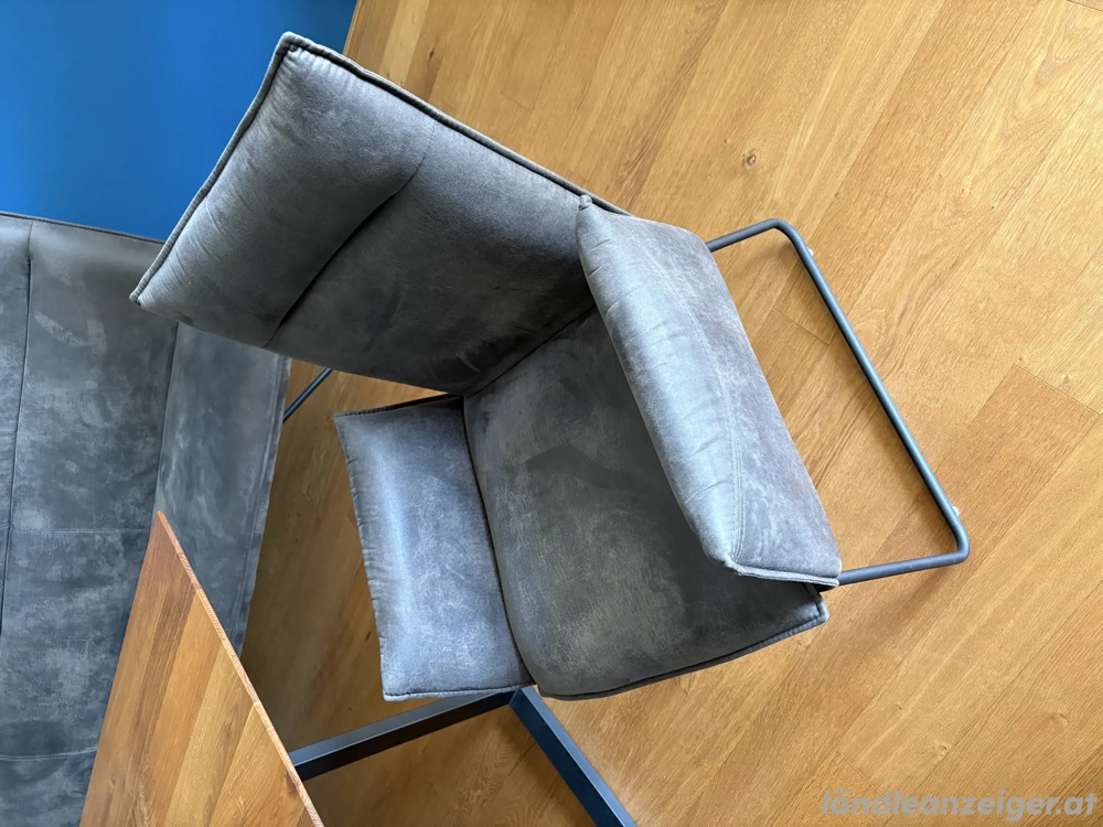 4 Stühle und Sitzbank