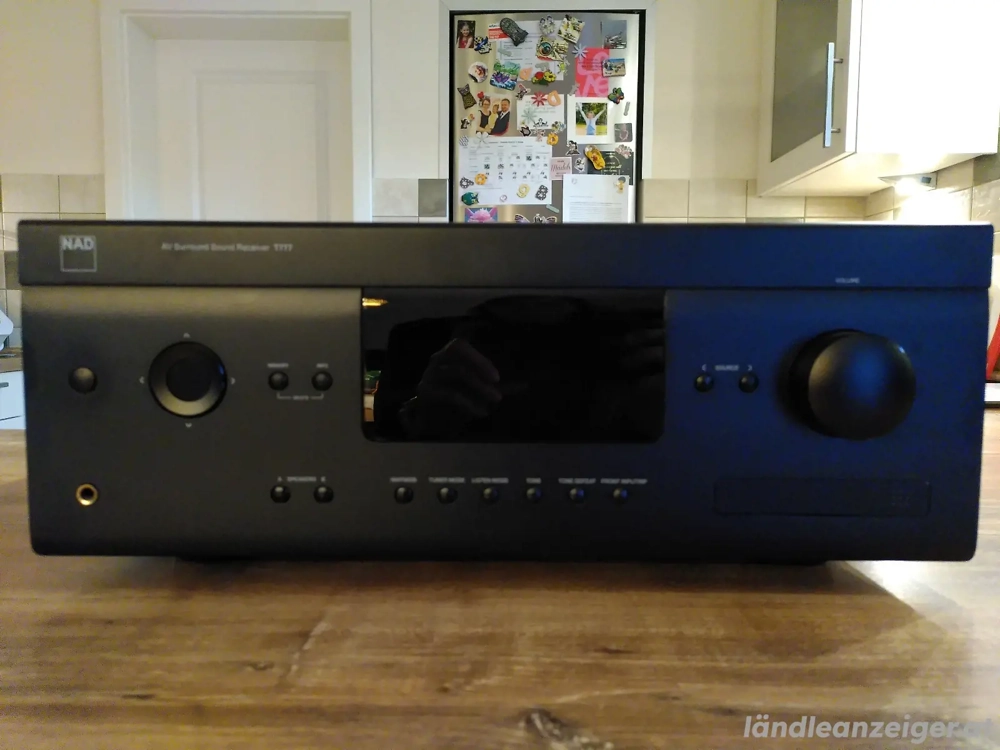 NAD T777 Receiver