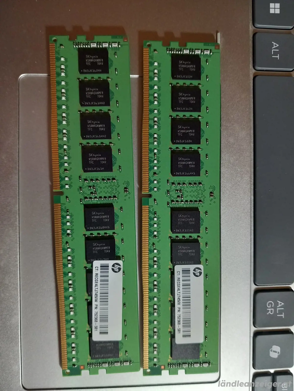 2 Stück HP 8GB DDR4-2133 RAM Reg 752368-581