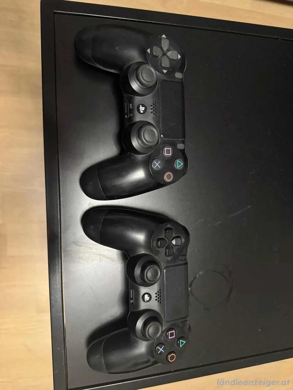 2  PS4 DualShock Controller   voll funktionsfähig