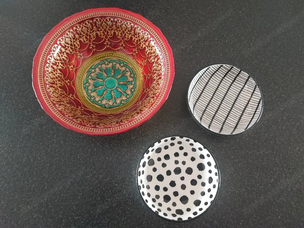 Schüsseln mit Motiv 