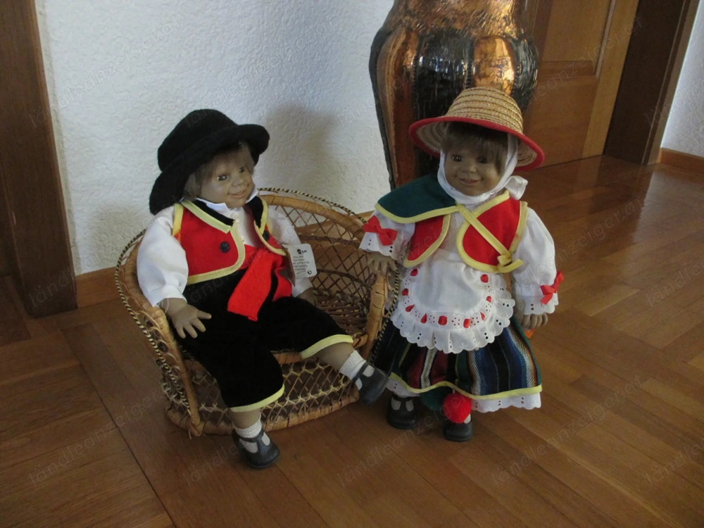 Puppen mit Trachtenkleidung