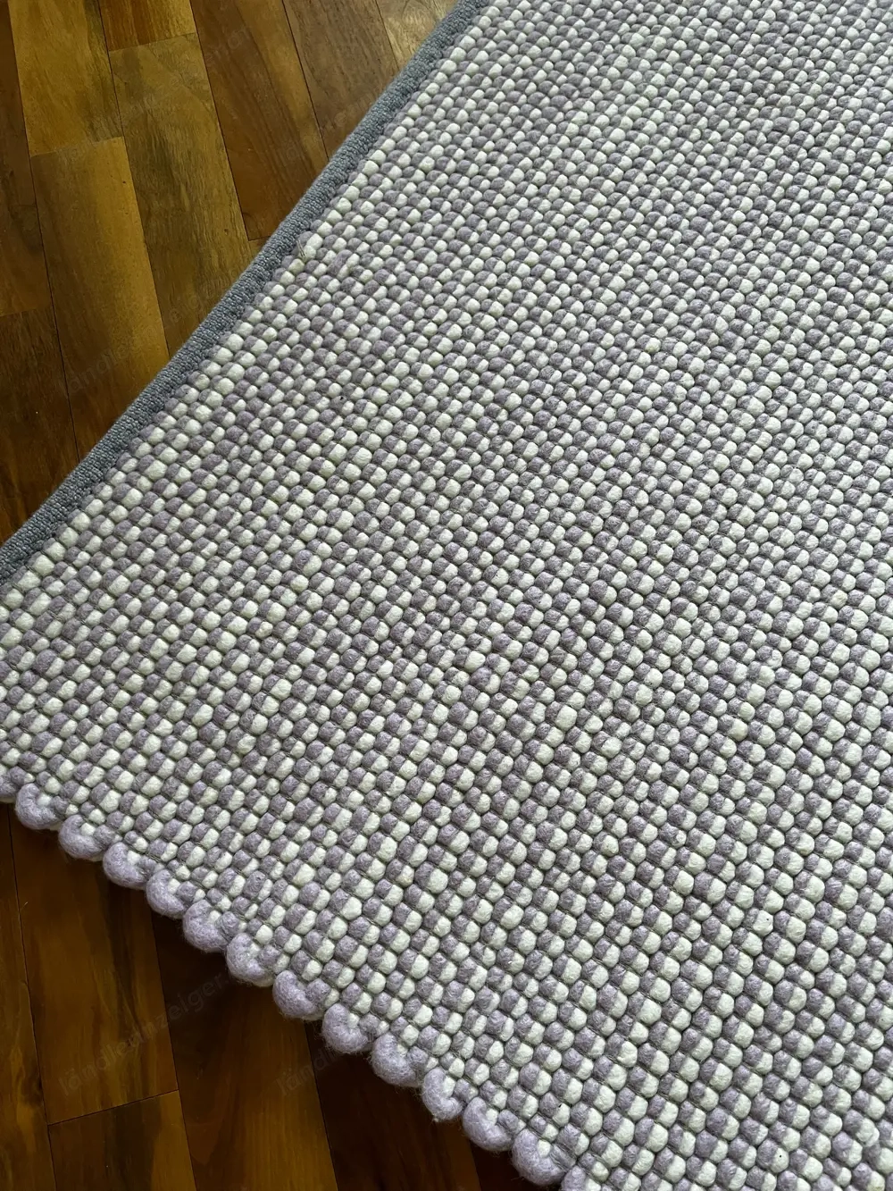 Teppich (lila weiß)