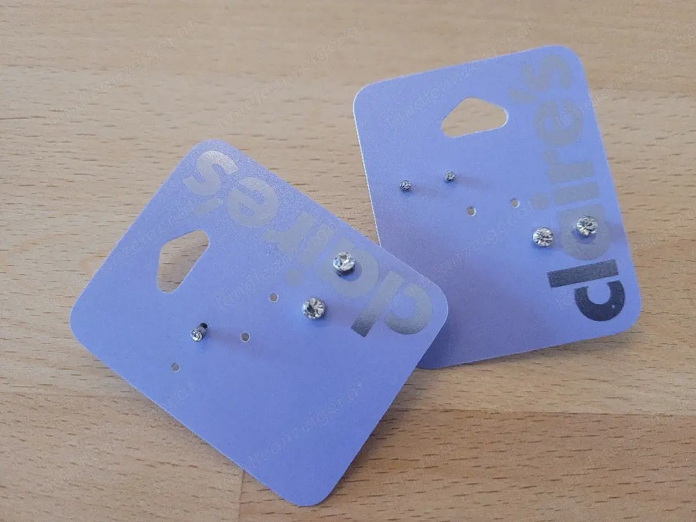 Ohrstecker zu verschenken!