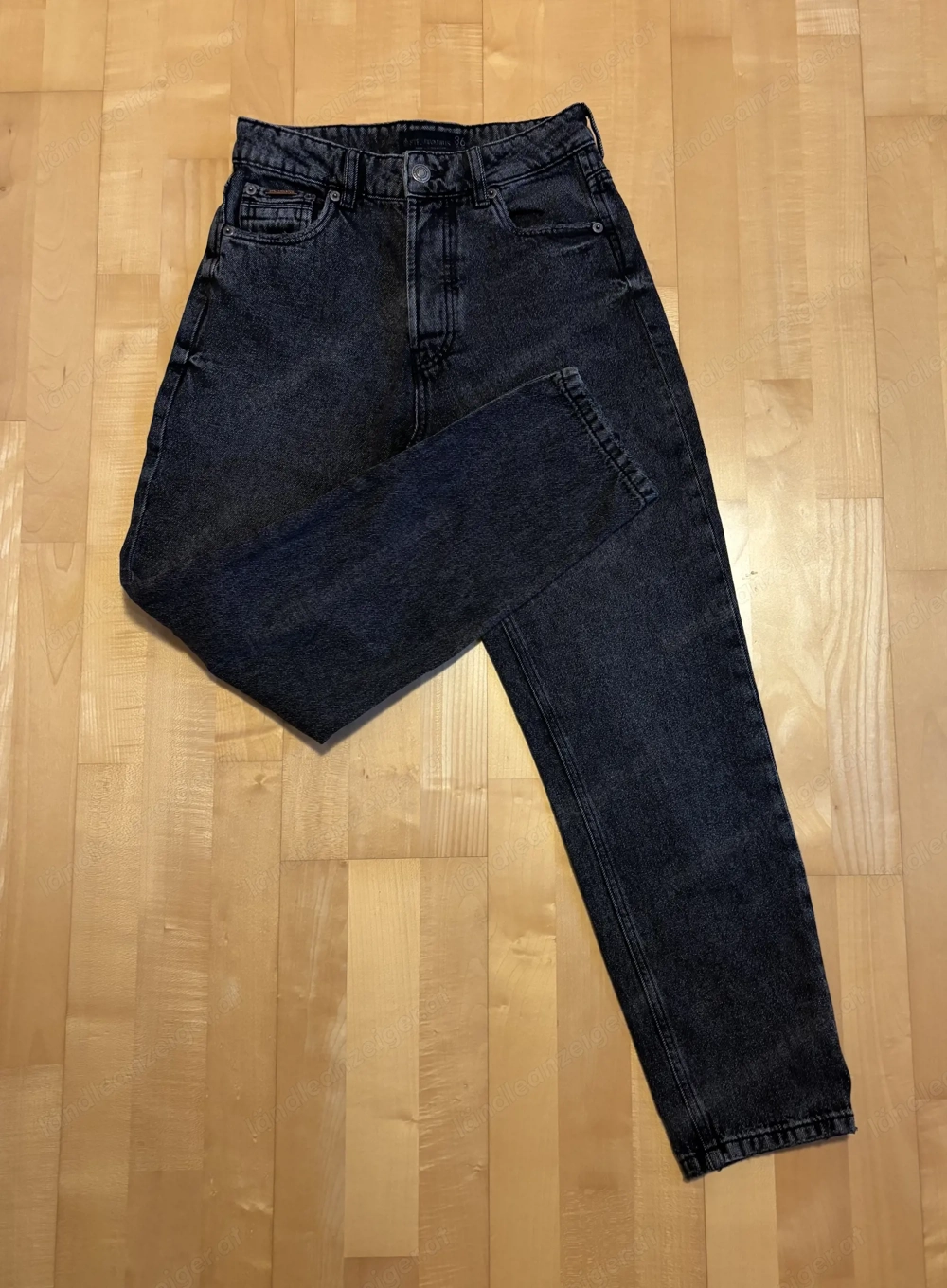 Dunkle Damen Jeans von Stradivarius