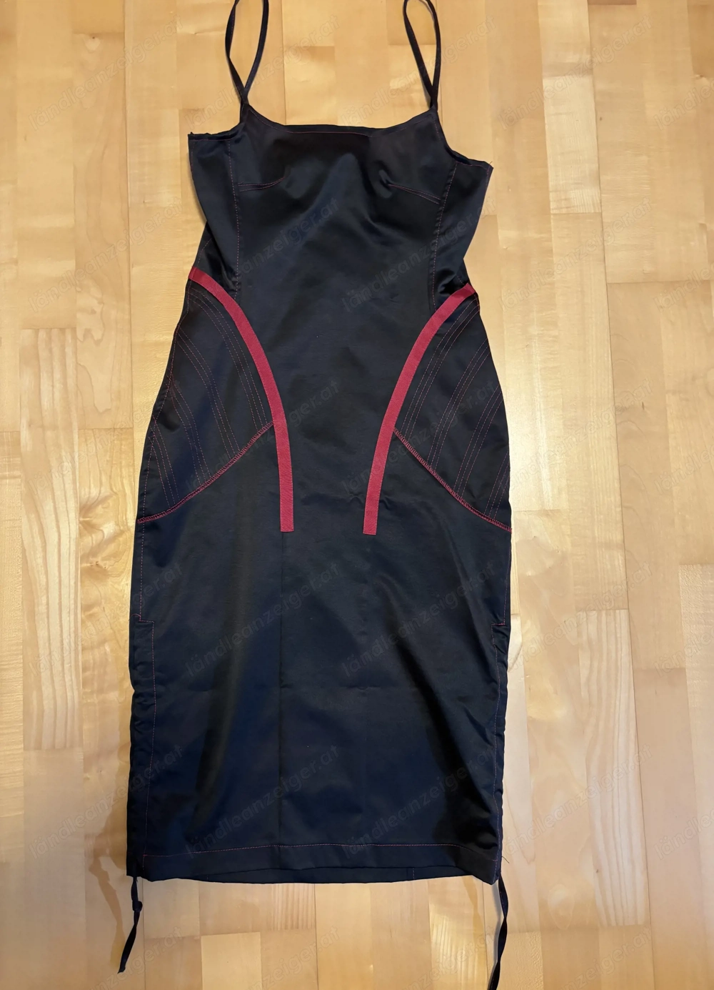 Engel Damen Kleid von Rinascimento schwarz rot