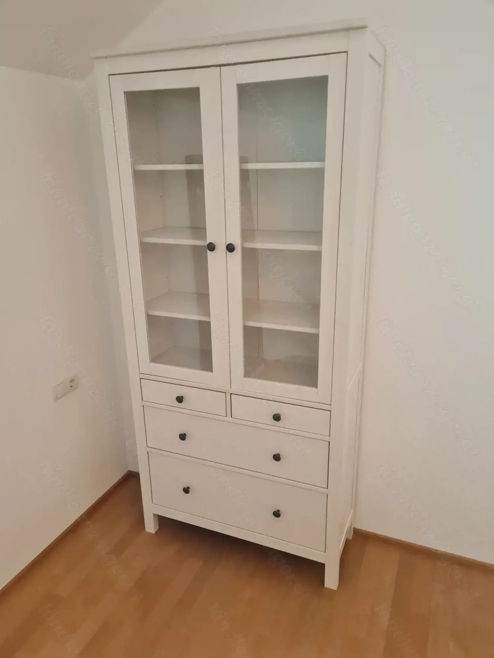 Ikea Hemnes Massivholz-Vitrine weiß