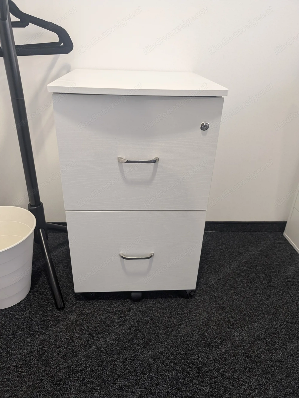 Rollcontainer bzw. Hängeregister zu verkaufen