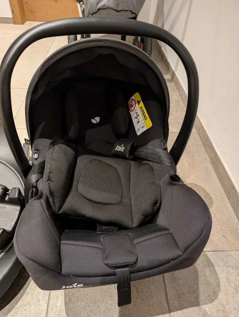 Joie Kindersitz i-Snug 2 mit Isofix Dockingstation