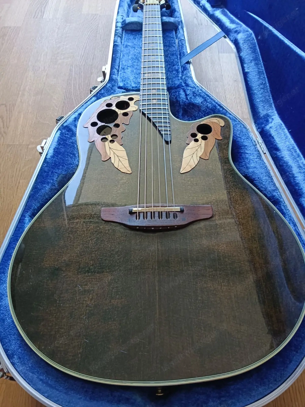 Ovation Collectors USA 