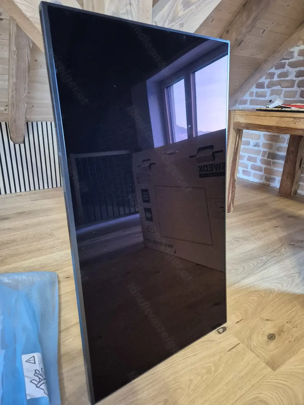 SWEDX 45 Zoll LED 4K Bildschirm