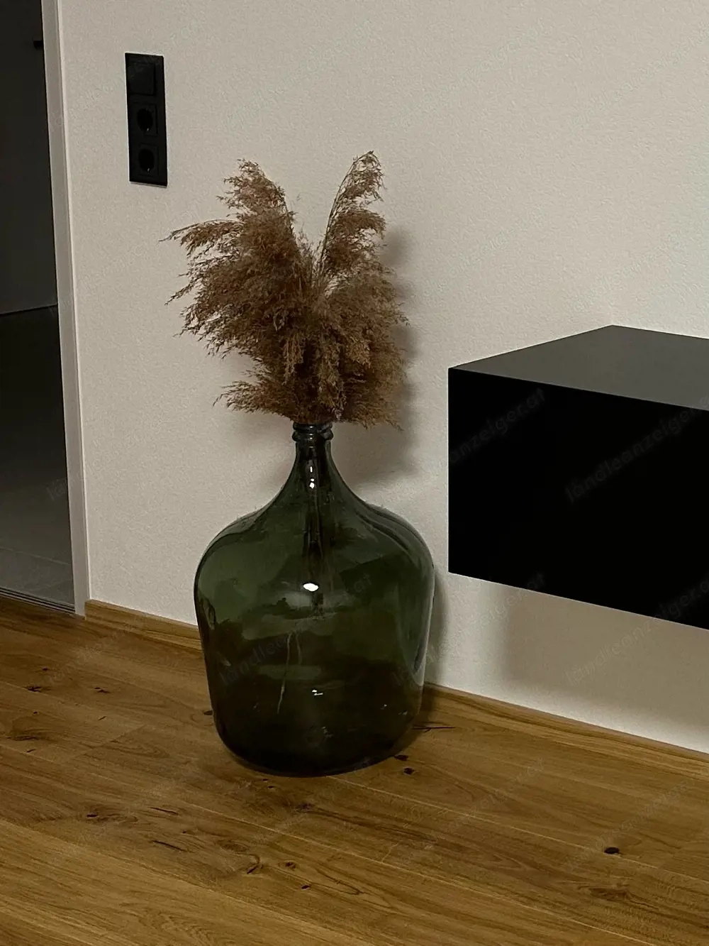 große grüne Vase