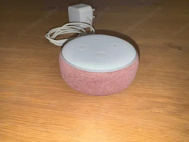 Echo Dot (3. Gen.), Intelligenter Lautsprecher mit Alexa, Stoff pink rosarot