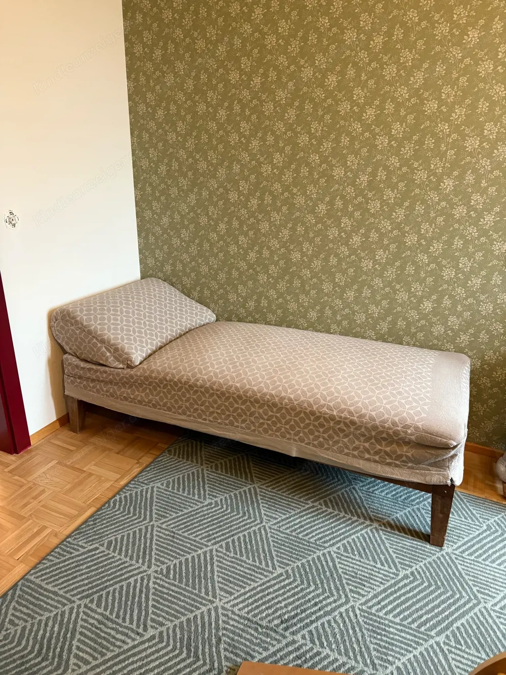 Tagesbett Sofa zu verschenken