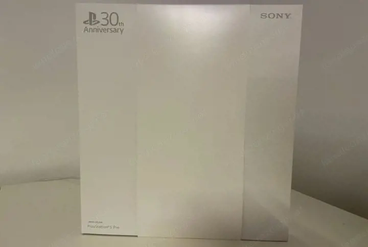 Sony PlayStation 5 Pro - 30th Annisary Edition Konsole 
