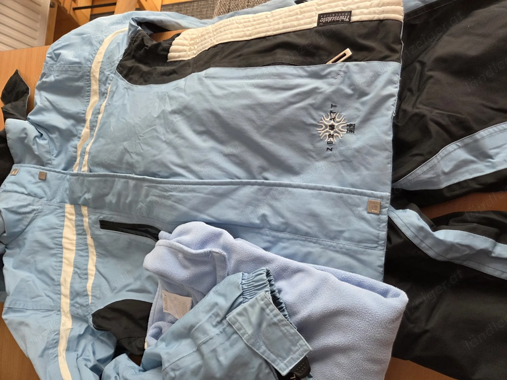 Skianzug und Fleecepulli