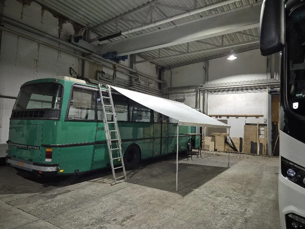 Suche Bus  Wohnmobil Abstellplatz, Halle Garage