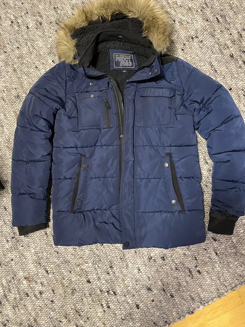 Winterjacke Grösse 176