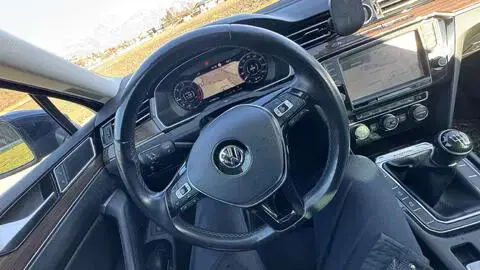 VW Passat