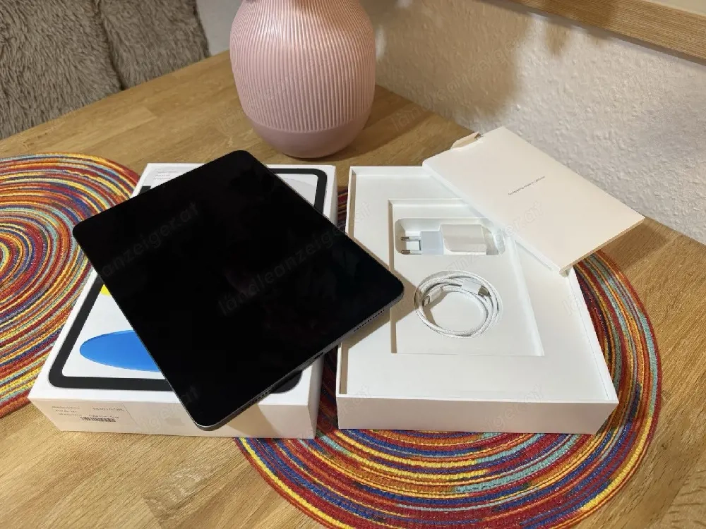 iPad Air 5. Gen 64GB, Wi-Fi, 10,9 Zoll - Space Grau - 94%