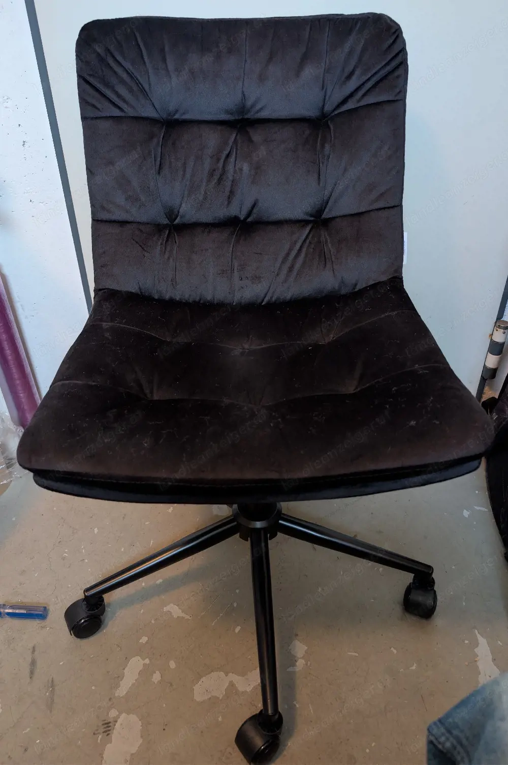 Bürostuhl ohne Armlehnen