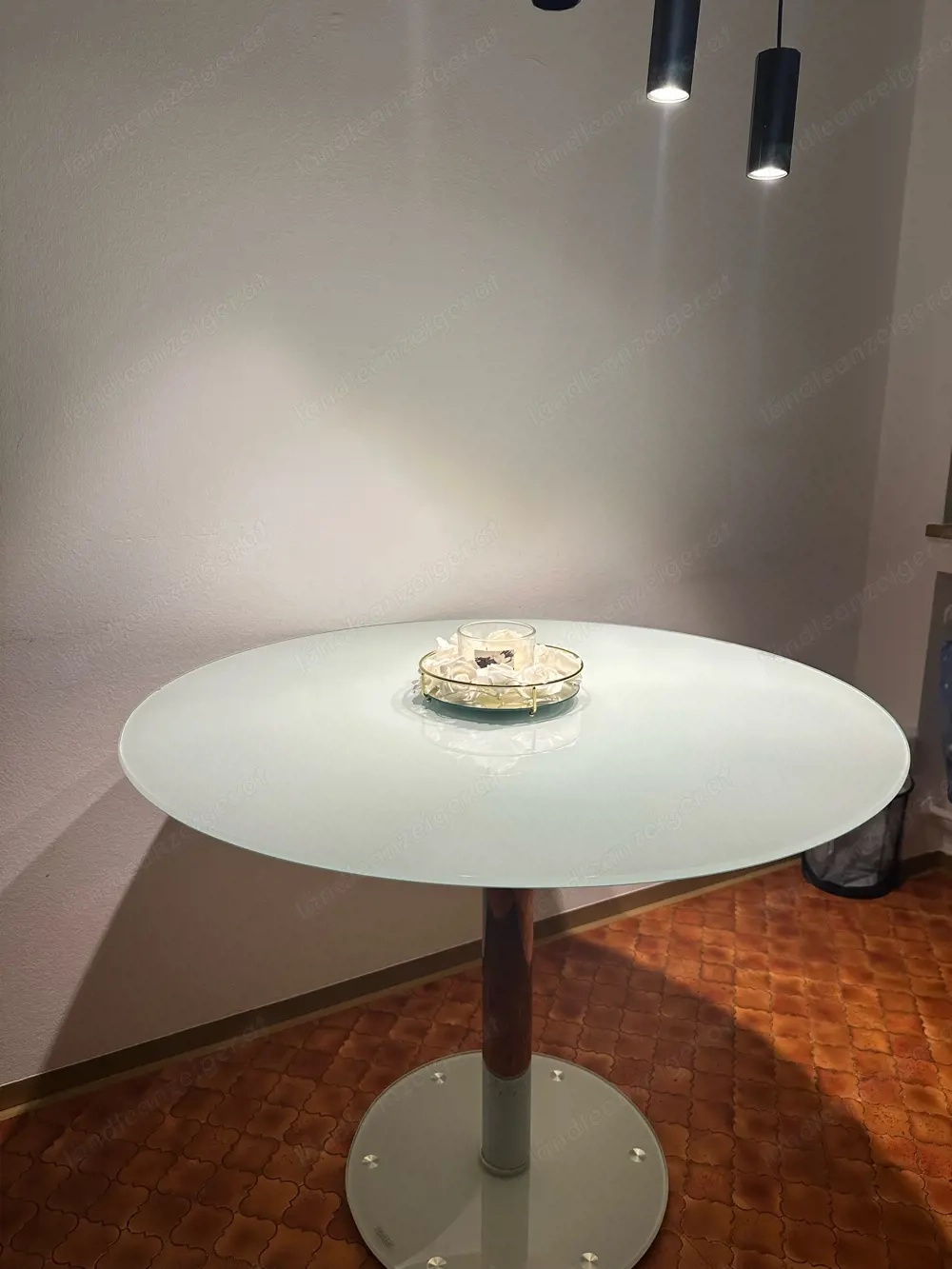 Runder Glastisch