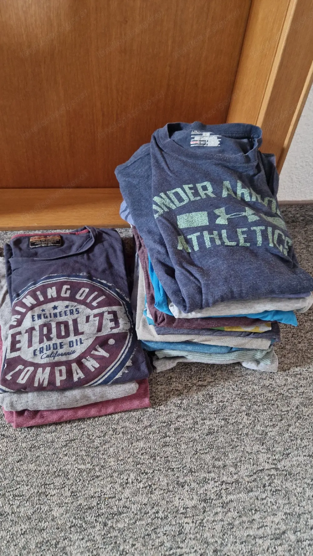 Diverse T-Shirt und Longsleaves zu verschenken