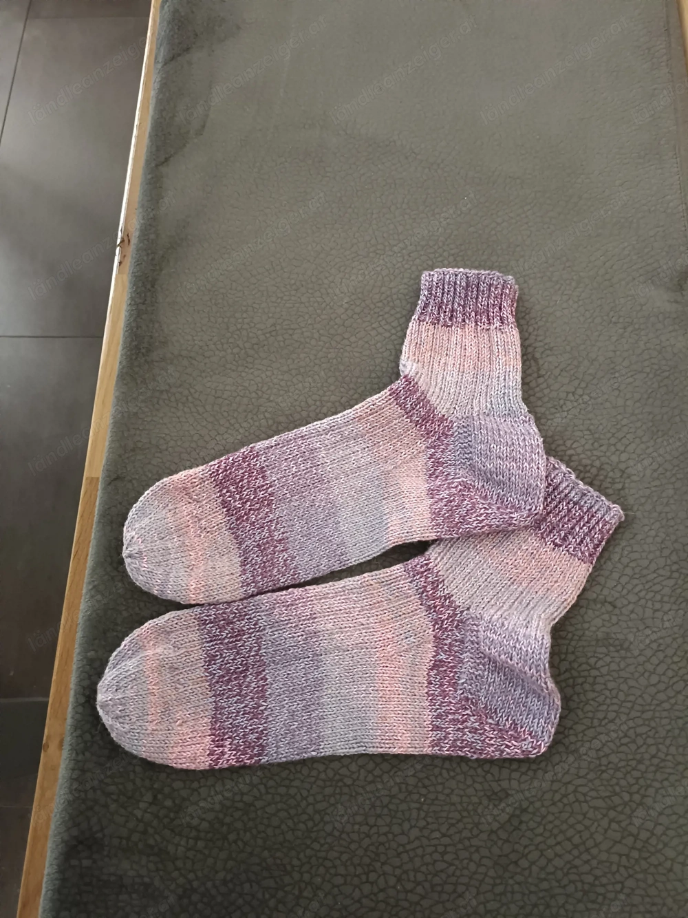 Wollsocken, handgestrickt