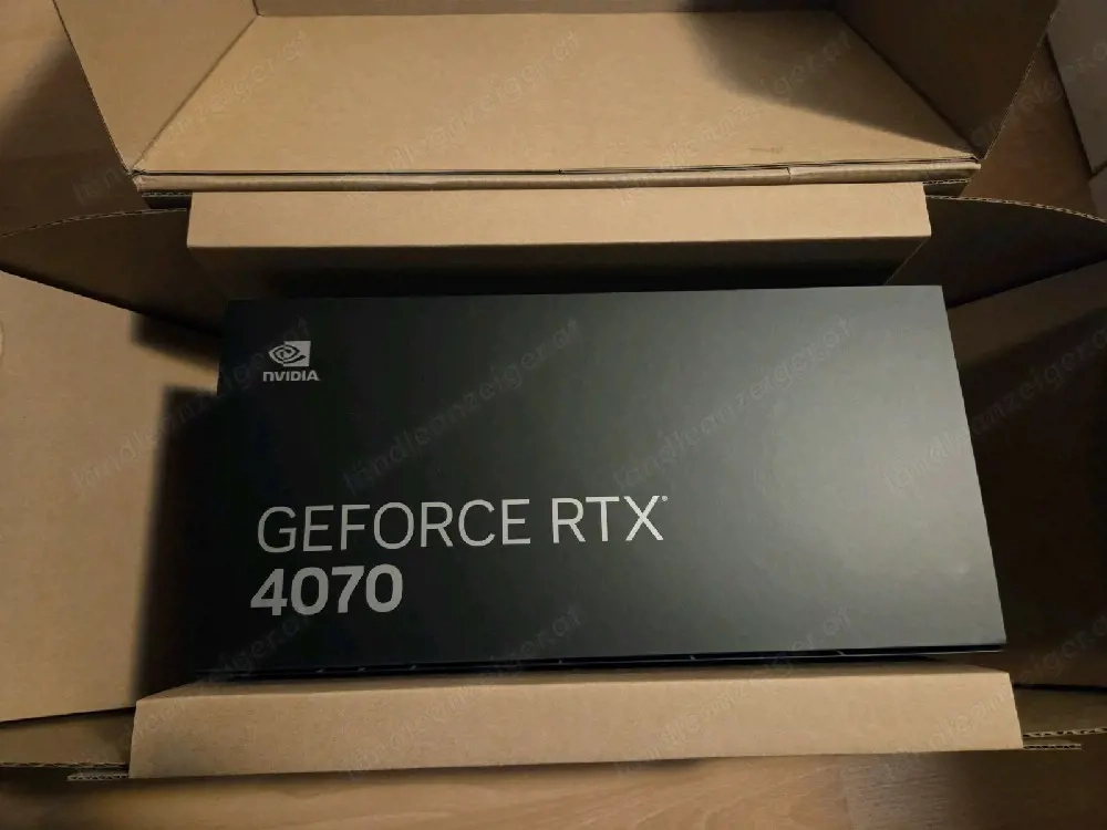 NVIDIA GeForce RTX 4070 Founders Edition, 12GB GDDR6X Grafikkarte GPU mit OVP
