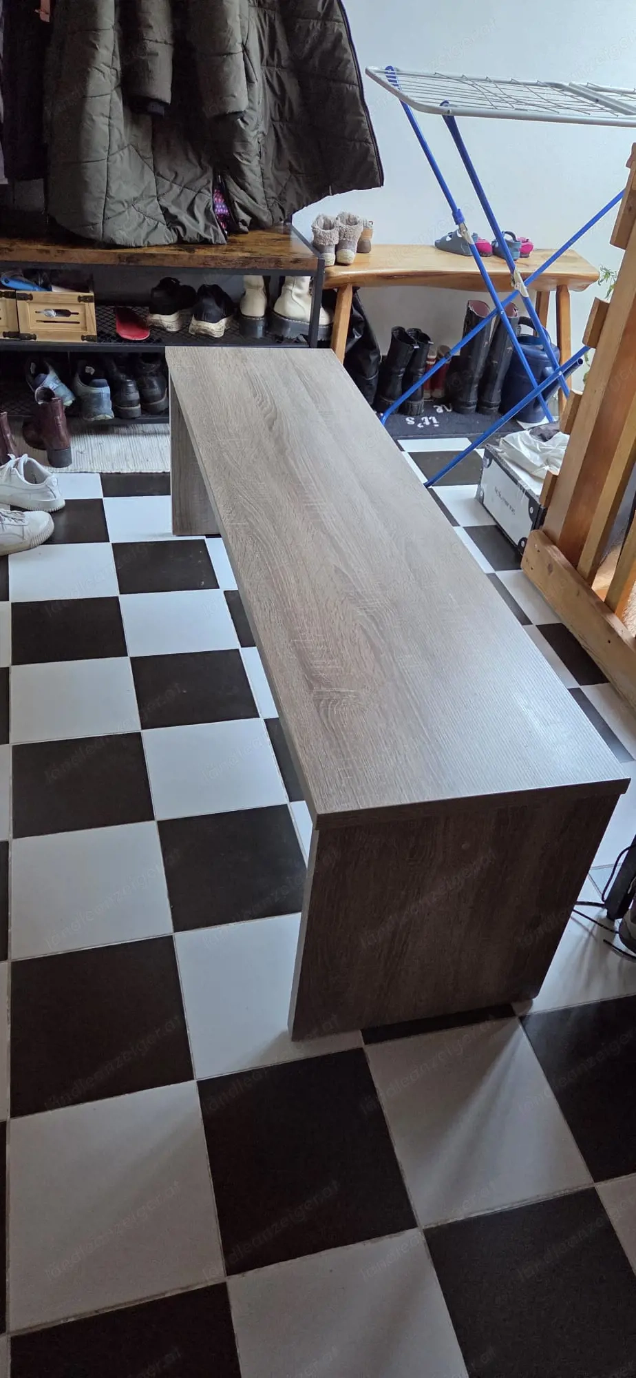 Holzbank für Esstisch