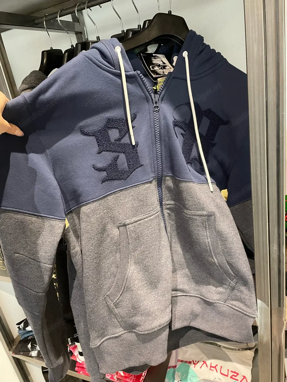 Zip up Hoodie