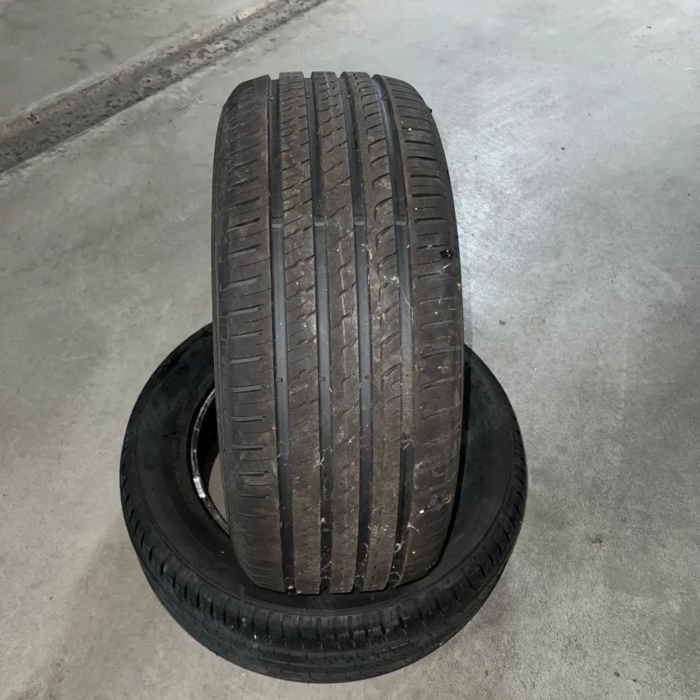 2x Sommerreifen Barum Bruvis 255 55 18 Y XL