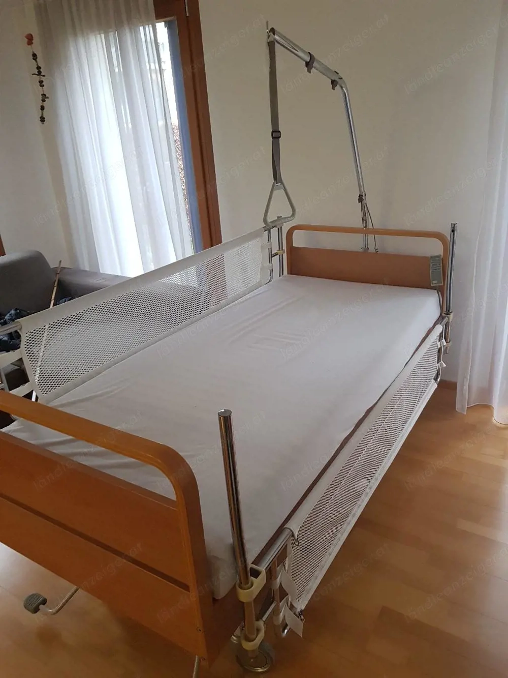 Pflegebett Embru 5157 classic - Zustellung möglich
