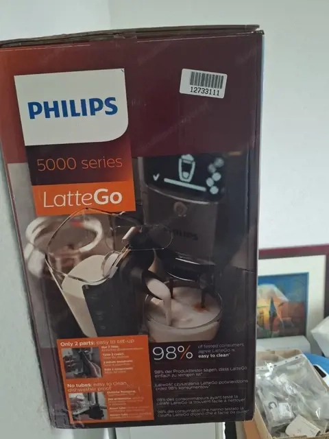 PHILIPS 5000 Series LatteGo