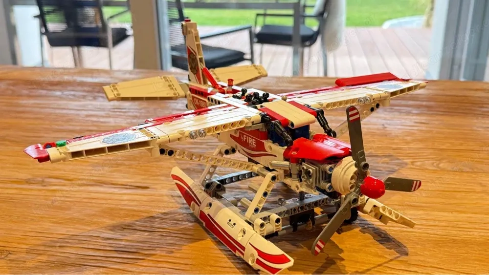LEGO  Technic 42040 Löschflugzeug