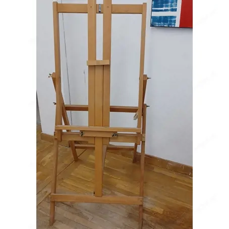 Staffelei und Bilderkrippe