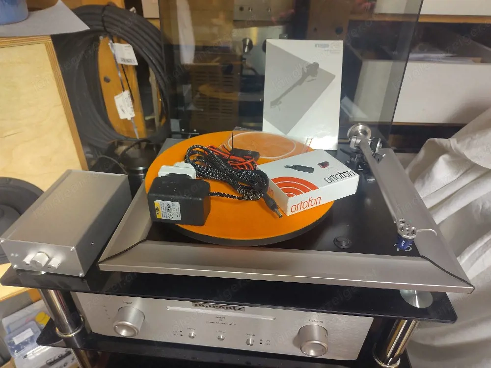 Rega P5 Plattenspieler 