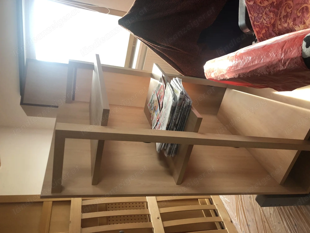 Fernsehregal Holz auf Rollen