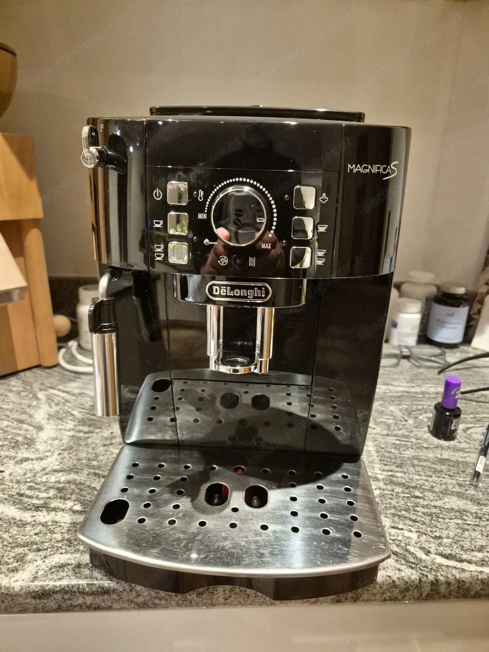Kaffee Vollautomat DeLonghi Magnifica S