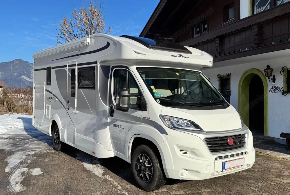 ROLLER TEAM Zefiro 295 TL   wie NEU   nur 21.500 km   Top-Ausstattung    74.500 VB