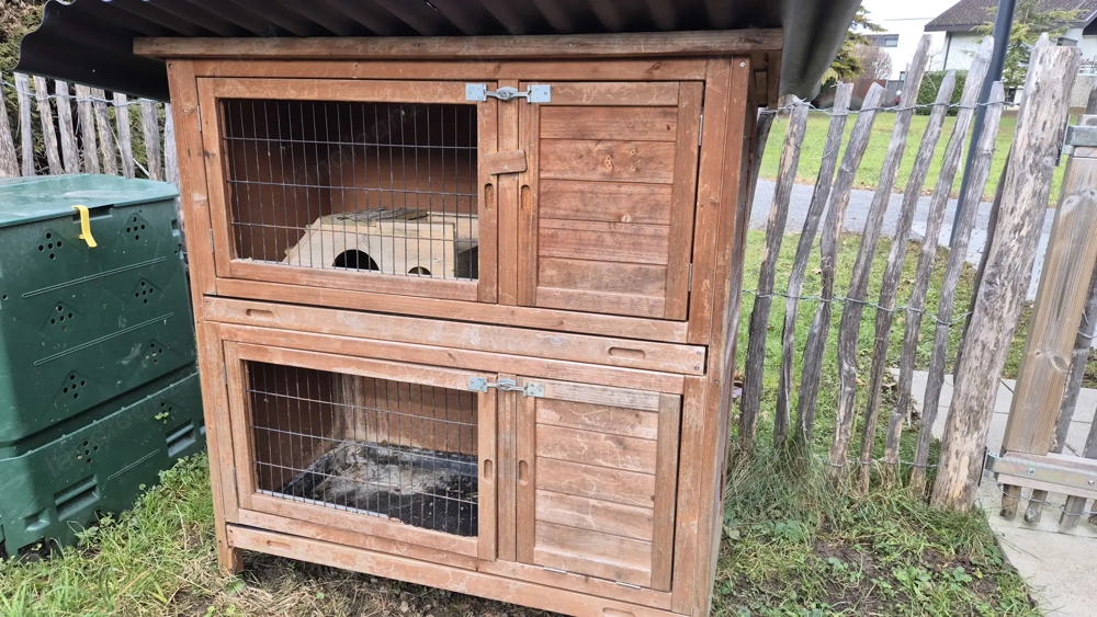 Kaninchenstall zu verschenken