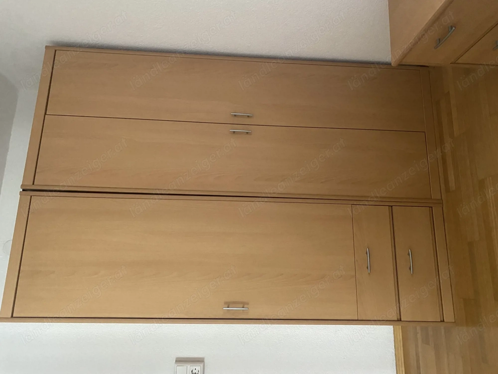 Schlafzimmer Holz mit Kasten, Bett und Nachrkästchen